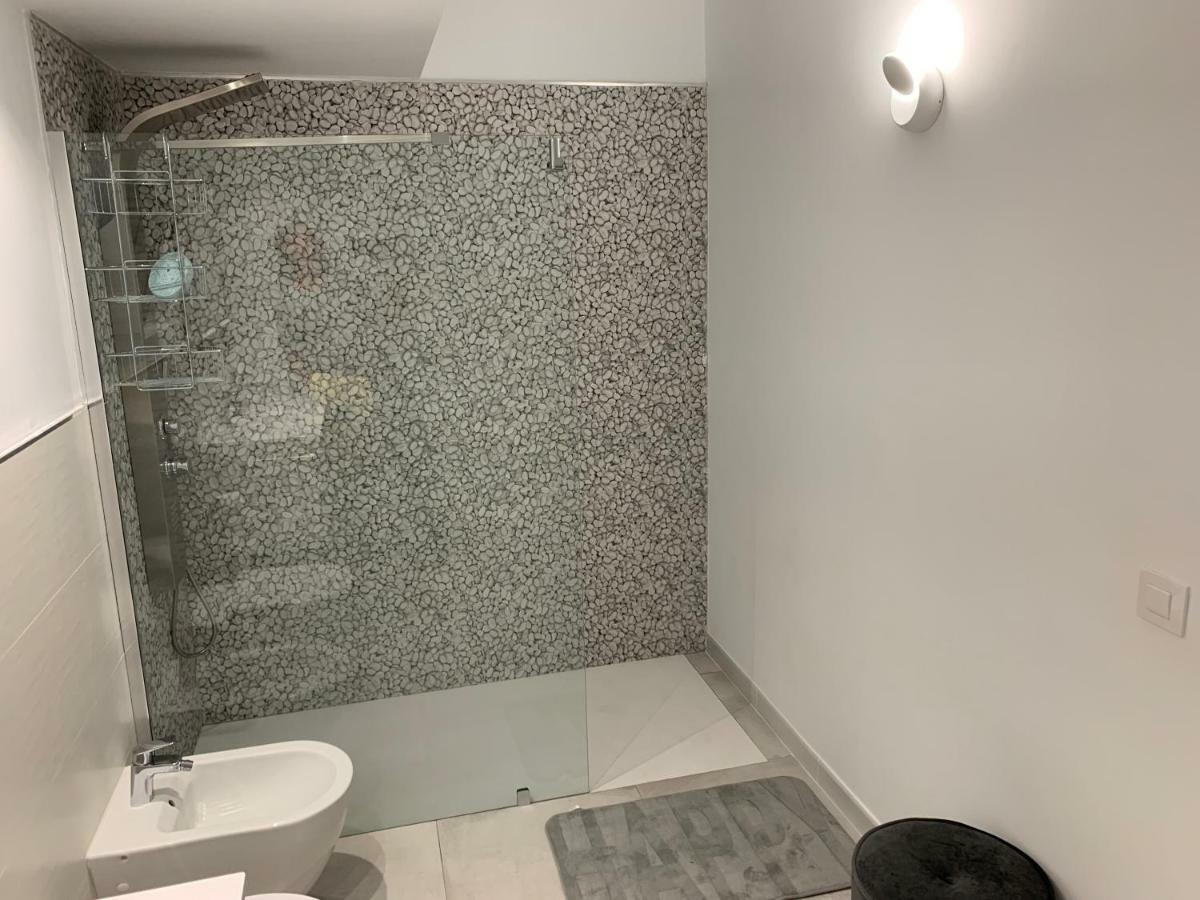 Villa 12 阿德耶 外观 照片